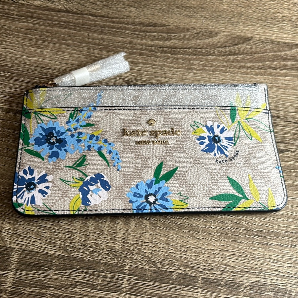 Kate spade Large Slim Cardholder Wallet NWT
